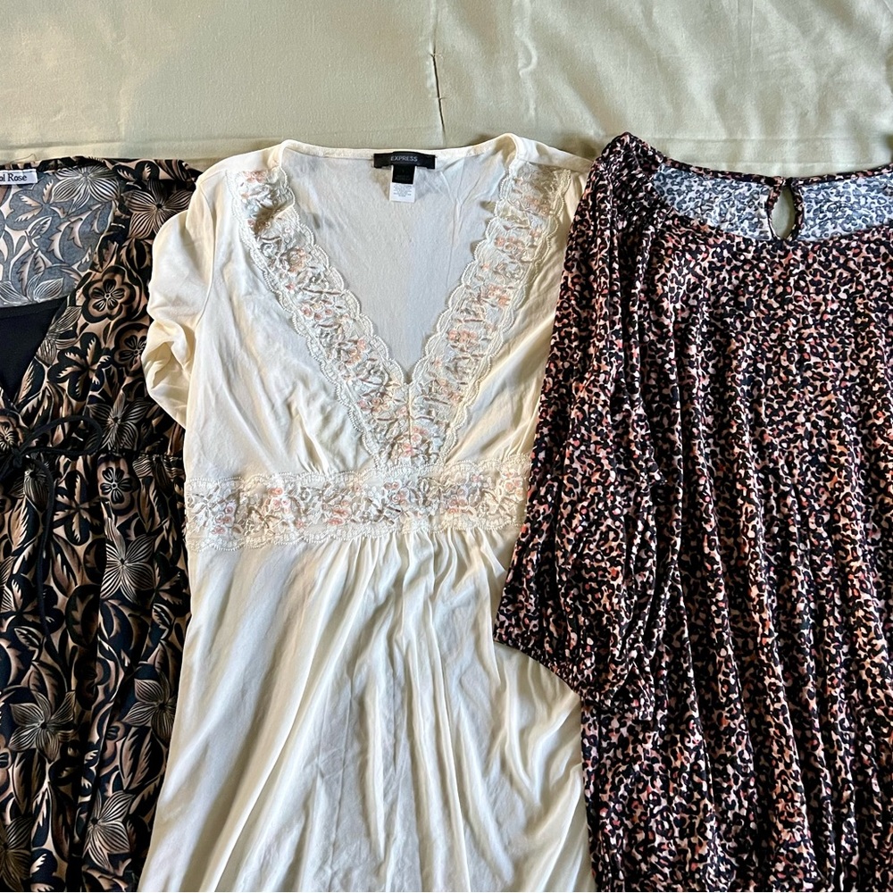 Lot of 3 summer blouses, “LOFT”, Express, and Carol Rose. Size Large